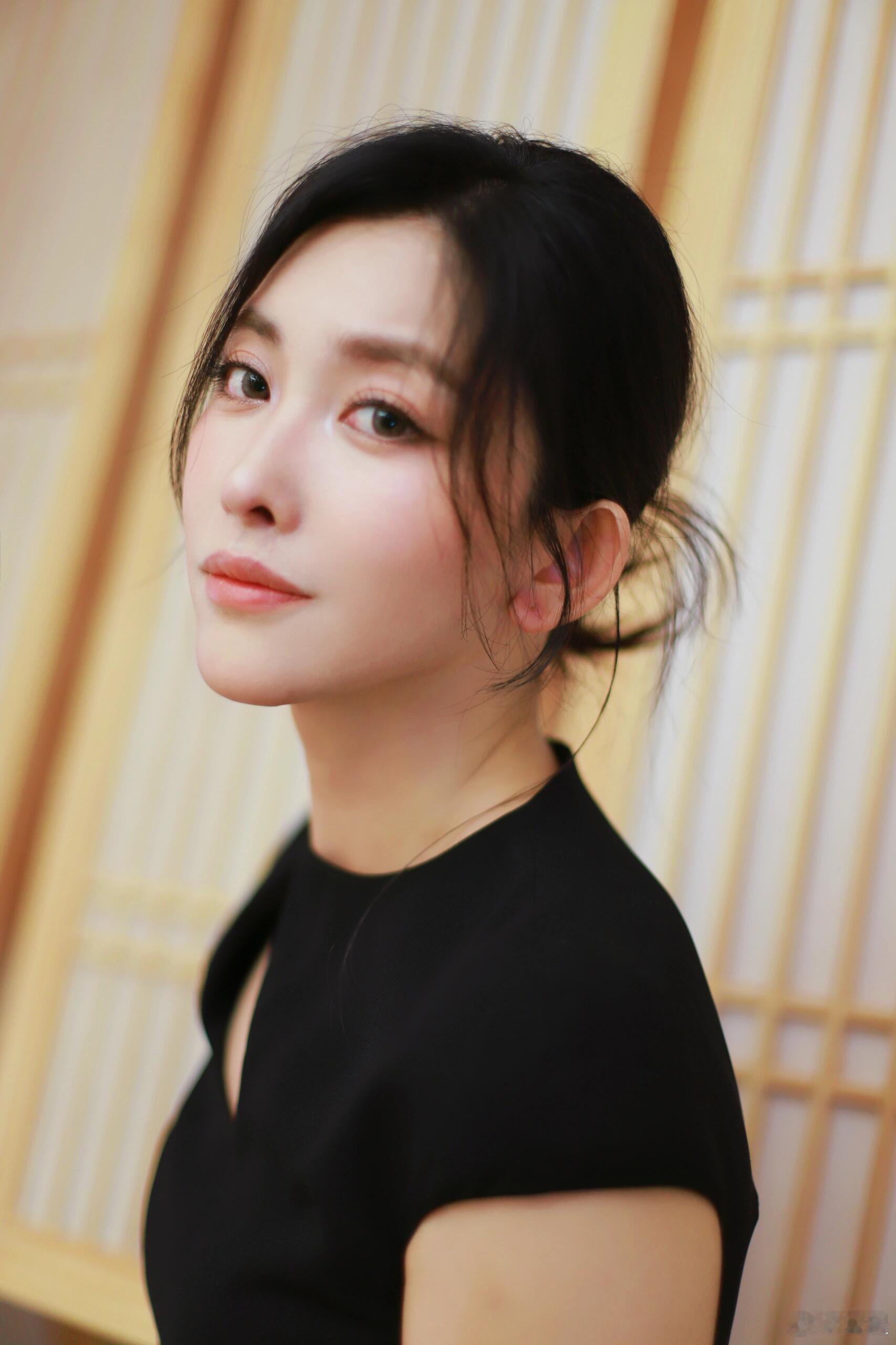 王圻文宣🖤御姐质感穿搭​​​