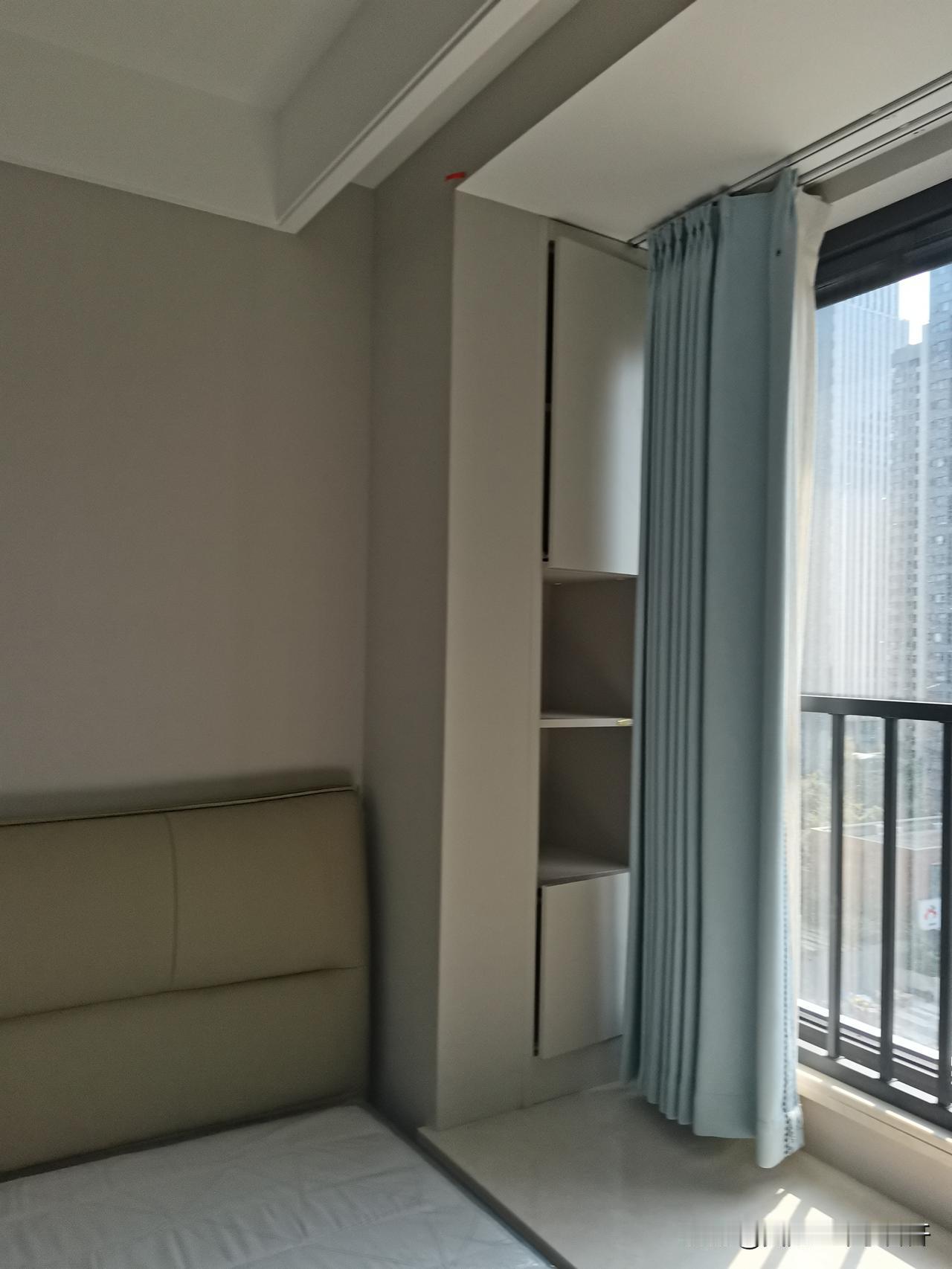 躲过一劫虽然基础活包括阳台客厅改造被包工头拖了二十来天，但是好歹收尾看看人家