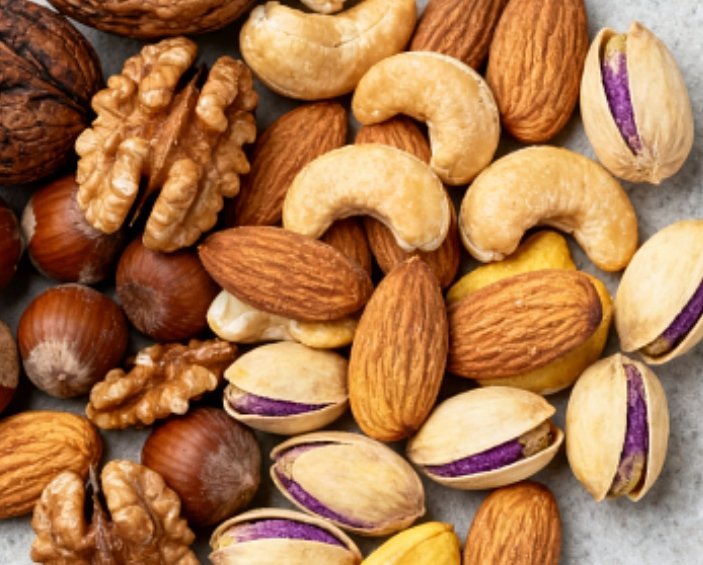 食物可能含黄曲霉素的表现食物若可能含有黄曲霉素，通常会呈现出明显的外观、质地和气