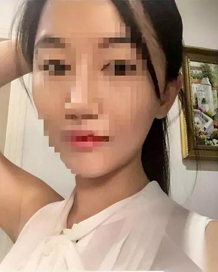 翟欣欣的“贪心”，早有伏笔。31岁认识苏享茂前，她已经结过两次婚。但这两