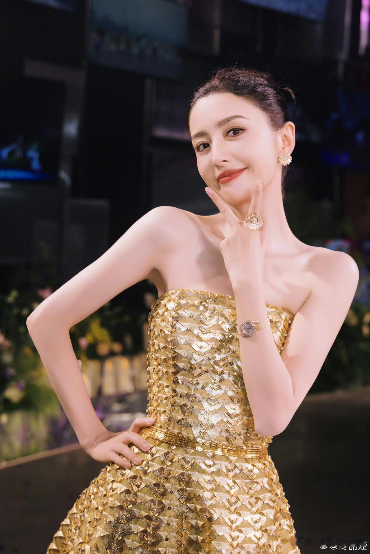 佟丽娅为什么没有再婚？我不信没人追求，背后的原因，从她和鲁豫的访谈里就能看出
