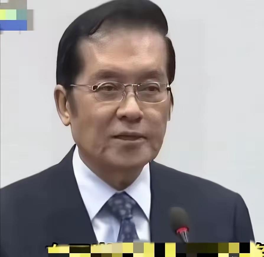 国民党副主席张荣恭当众“打了”赵少康的脸赵少康最近在节目里发火，嫌大陆邀请国