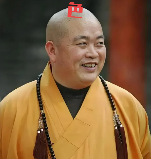 太炸裂了！2015年，释永信被举报和尼姑释延洁有孩子，甚至传出尼姑为他割