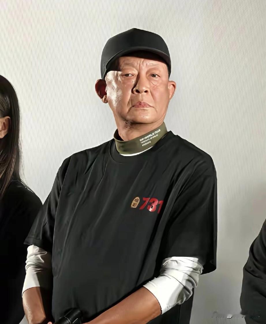 岁月真是把杀猪刀，曾经的王志文那可是荧幕上的男神，演绎了无数经典。如今59岁的他