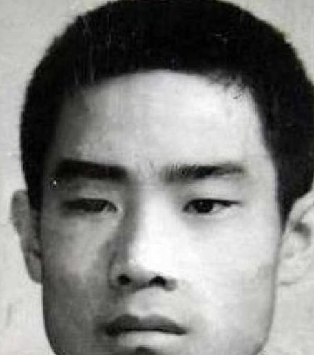 1983年9月24日，朱老总的孙子朱国华在天津被执行死刑，行刑那天，朱家没有一个