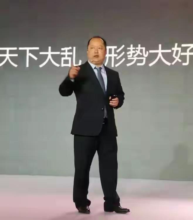 千叶珠宝实控人林明杰与老板娘高晓松夫妇跑路失联，现在最惨的可能是底层员工，这些员