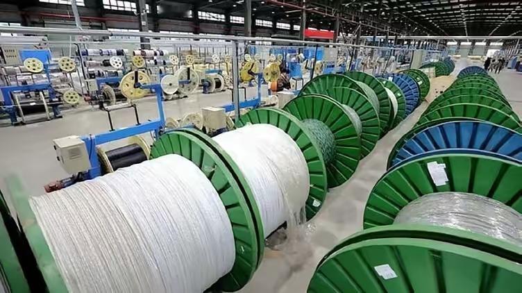 2月26日，乌克兰斯特拉纳网表示：今年年初以来，中国对俄罗斯买家的光纤出口价格，