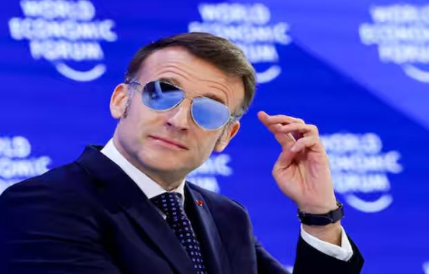 马克龙公然助日反华，作出两个恶劣挑衅举动。法国总统马克龙对东京进行为期三天的