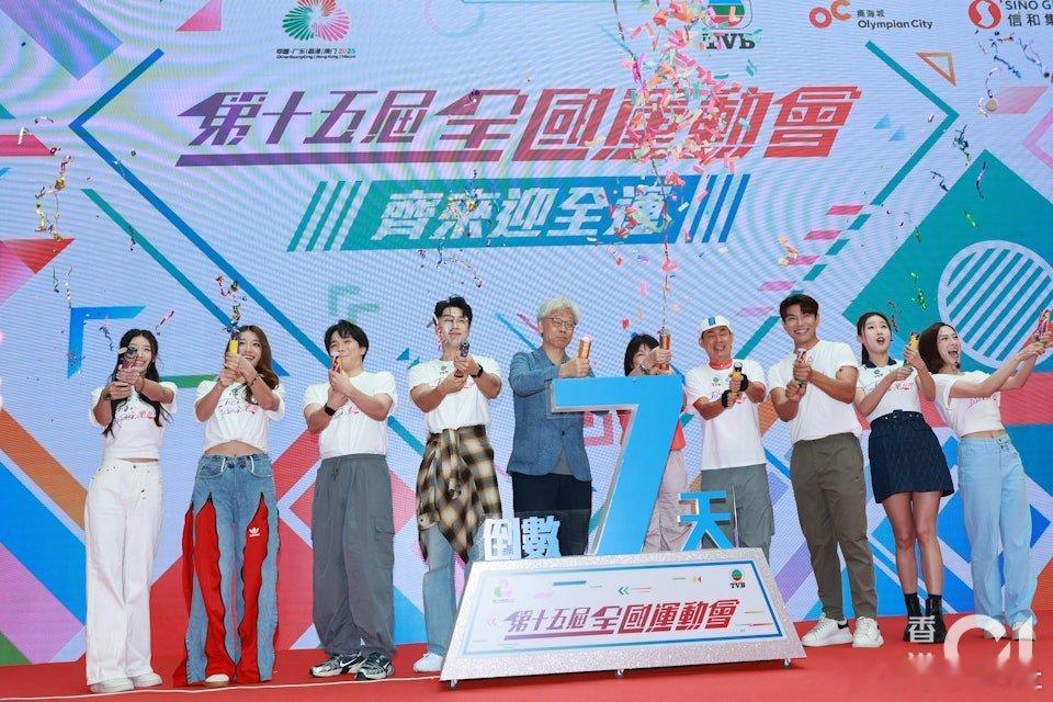 郭珮文昨日（2日）出席全運會活動時接受《香港01》訪問，罕有地透露自己陷入事業低