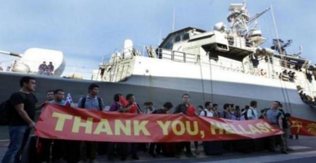 “先给你们105亿！”2009年，希腊深陷债务危机，欧盟各国都急着跑路，只有中国