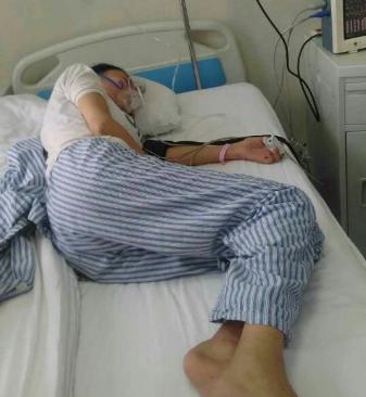 “悲剧还是发生了！”12月27日，浙江杭州，一女子因为便秘，上厕所的时候特别用力