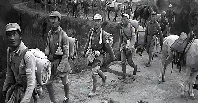 1940年，一伪军砍掉鬼子的双手后，当着鬼子的面，拔光了他妻子的头发，捆住她的手