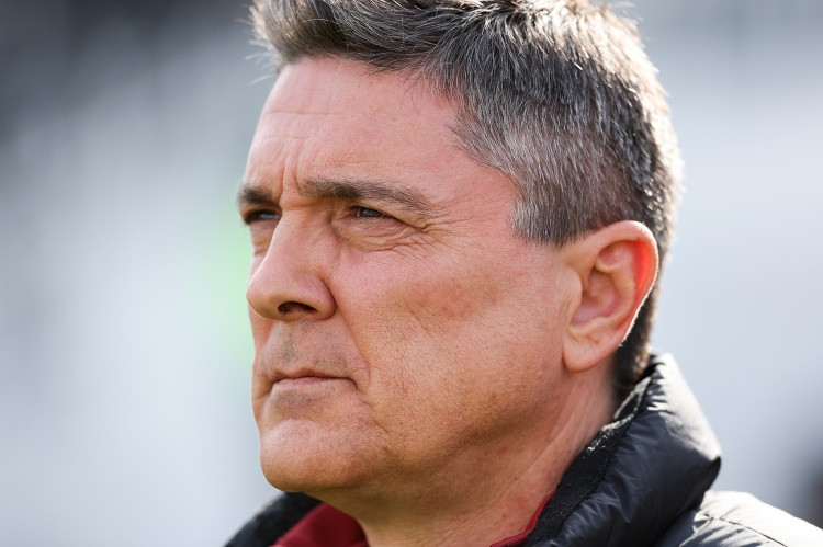 马德兴: 安东尼奥继续率队备战亚运会 各方应选择信任邵佳一