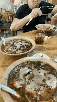 信不信？凡是这样的人没有几个是有钱的！