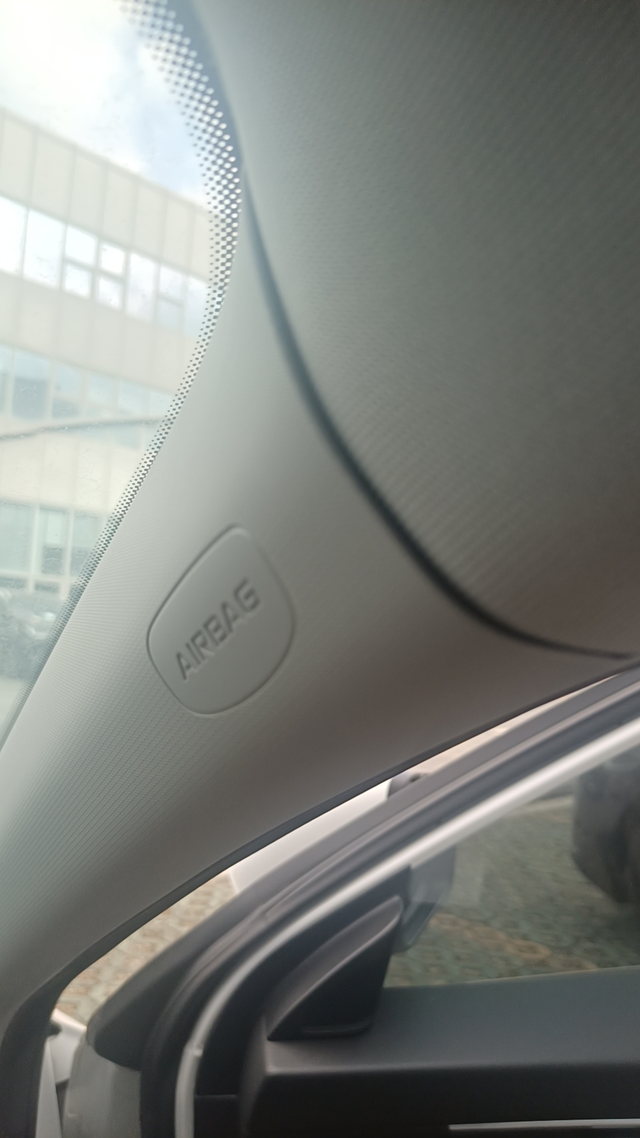 三年半三万公里的吉利帝豪就成这样了保不保修还不知道