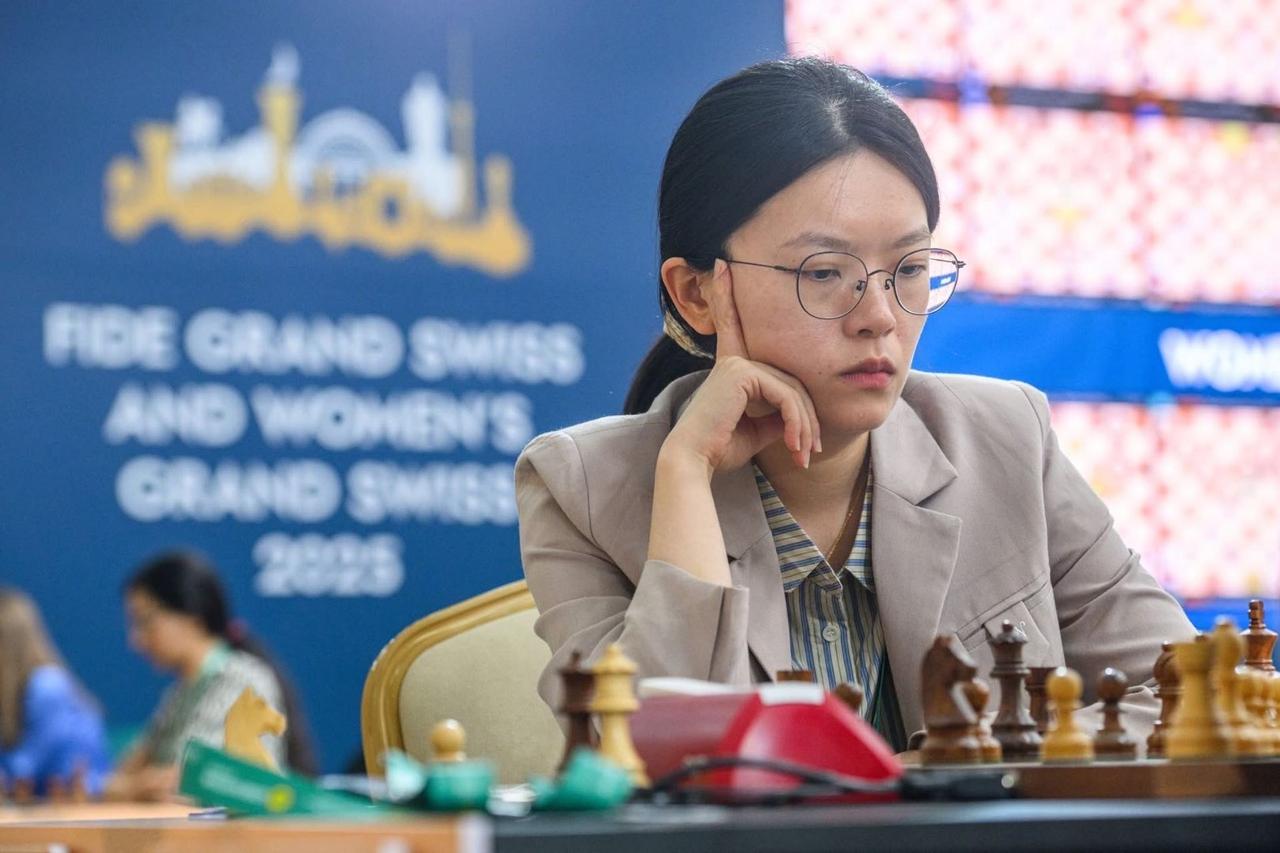 国象大瑞士制赛女子组第二轮，中国棋手二胜三和，谭中怡、宋宇新获胜。国际象20