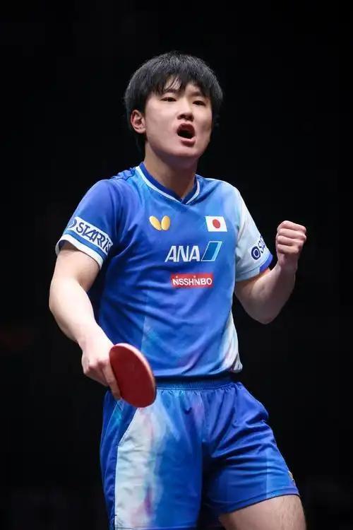 彻底凉了！张本智和作死坑全家，一句口号引爆众怒，来华参赛彻底悬了！谁能想到