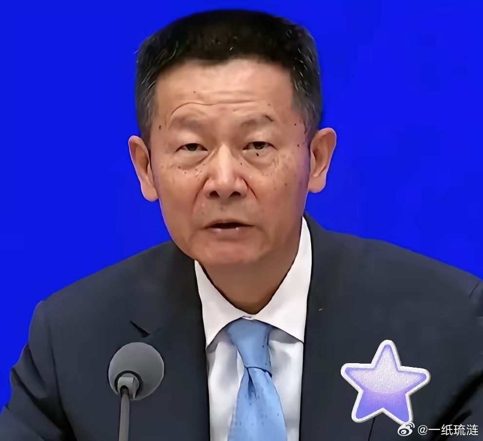 今天看到群里有人刷屏“无方！无度！无底线！”，隔着屏幕都能嗅出那股子无奈的散户味