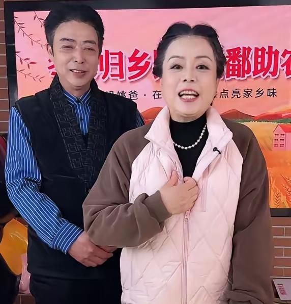 许敏今晚六点的直播直接戳中泪点！一句“不管一年两年、三年五年，绝不放弃”，把五年