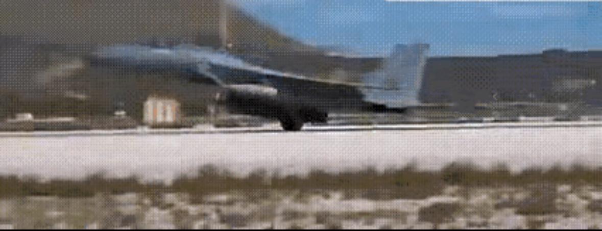 沙特阿拉伯表示，如果巴基斯坦提出请求，沙特空军将对阿富汗塔利班展开轰炸，因为双方