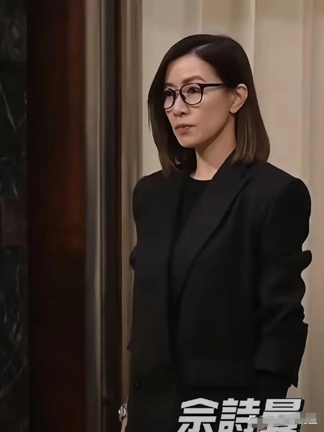 佘诗曼50岁了，不结婚不生孩子。