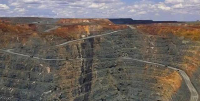 蒙古国那边确实不好过，一个字：难，难在哪？156万平方公里的土地，比法国、德国、