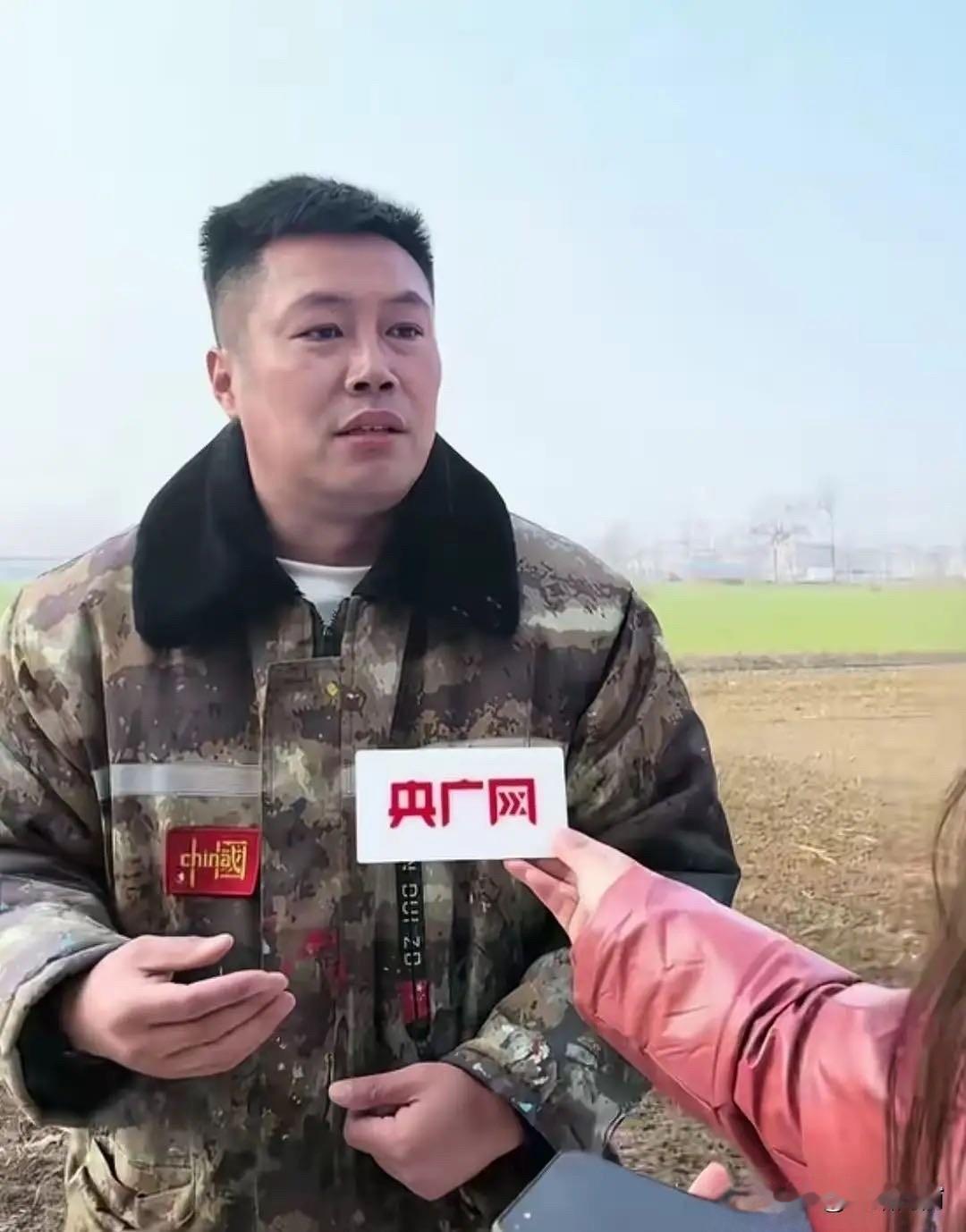 吴承言太“经不起扒”！一扒全是给村里画的几十幅墙绘最后一幅看哭全网现在真的