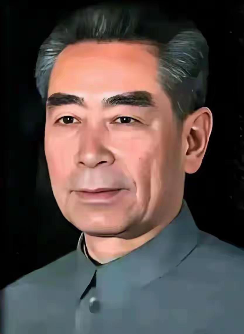 不喜欢请划走，但没人能拒绝缅怀这位把一生都给了中国的伟人！每次看周总理的旧照，眼