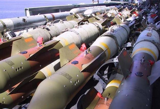 美论坛：若美国突然向中国发射200枚核弹，中国有能力进行拦截吗？中国拦不拦得住美