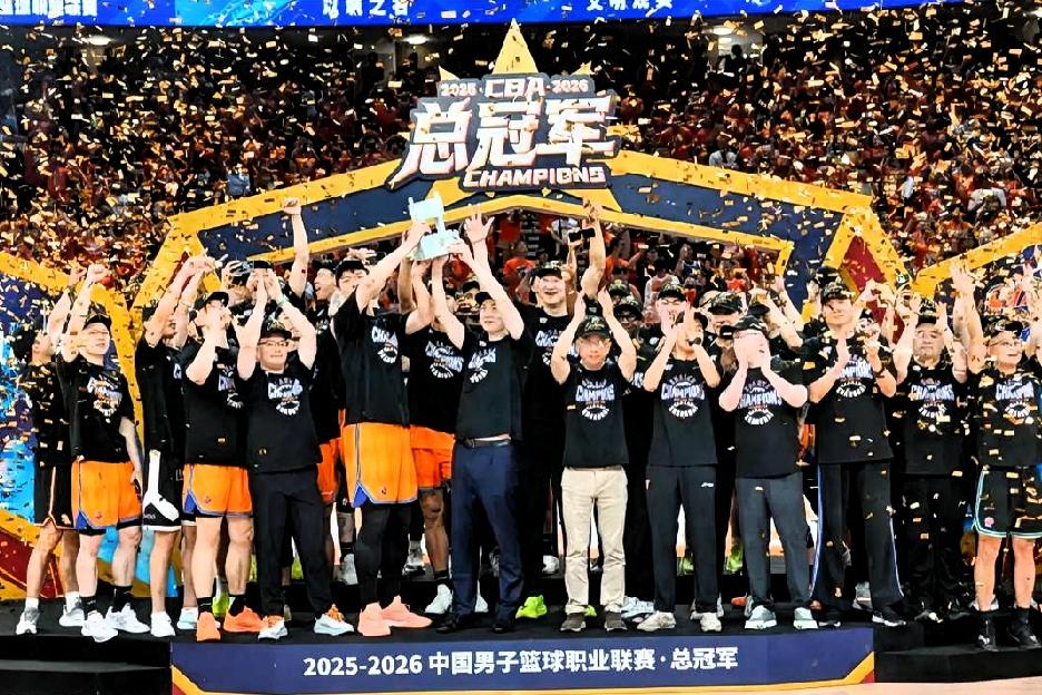 上海队下赛季CBA夺冠前景分析：最大热门，但绝非稳拿上海久事男篮以38胜4