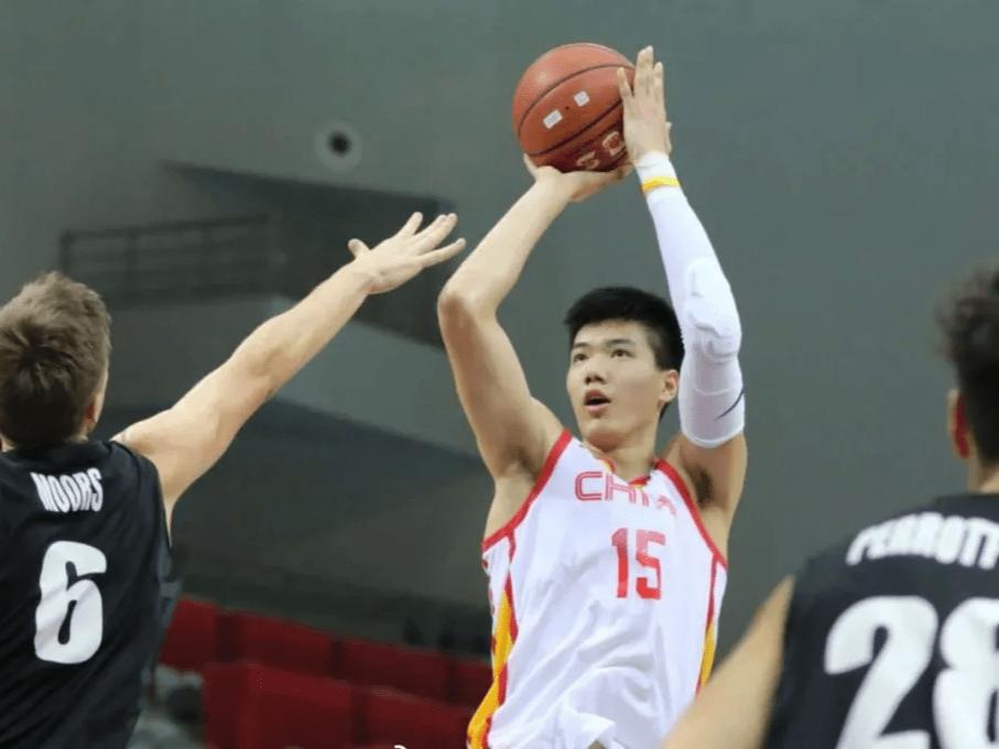 CBA最新消息：据广东男篮主教练杜锋出席了赛后新闻发布会谈到。此前球队球员焦泊乔