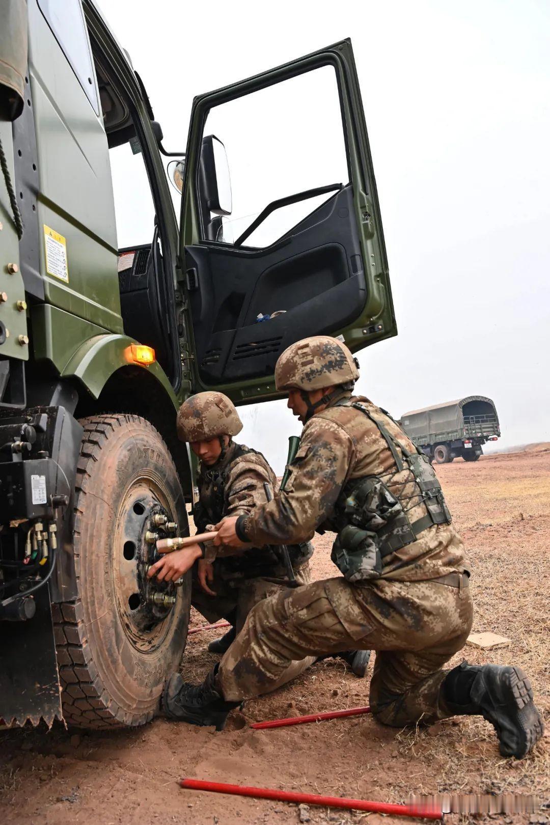 当兵退伍，有用武之地的几种兵：1、汽车兵（运输兵）——退伍可跑运输，当专职司机