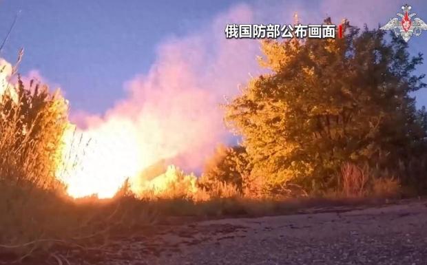 俄40枚导弹齐发，普京用行动回应特朗普，并给中国准备了一份大礼 这并非