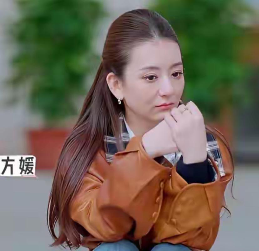 方媛的脸上，为什么有一股长辈身上才有的暮气沉沉之感？按理说，她才38岁，又是特别