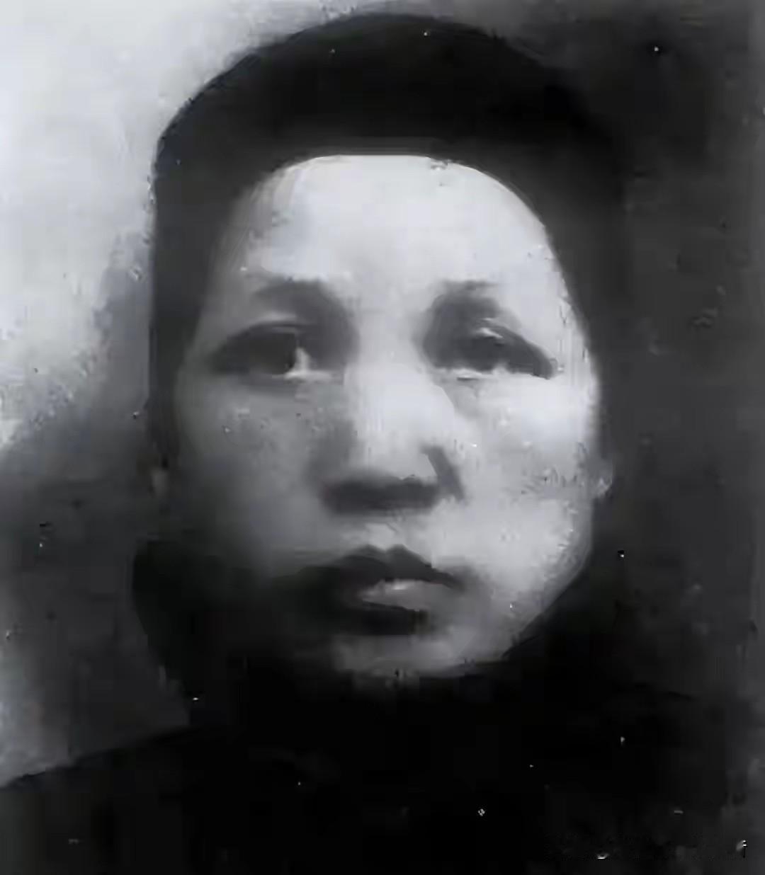 湖南乡下的一个老奶奶，活了五十三岁，生了七个孩子，最后只养活了三个。她没读过书，