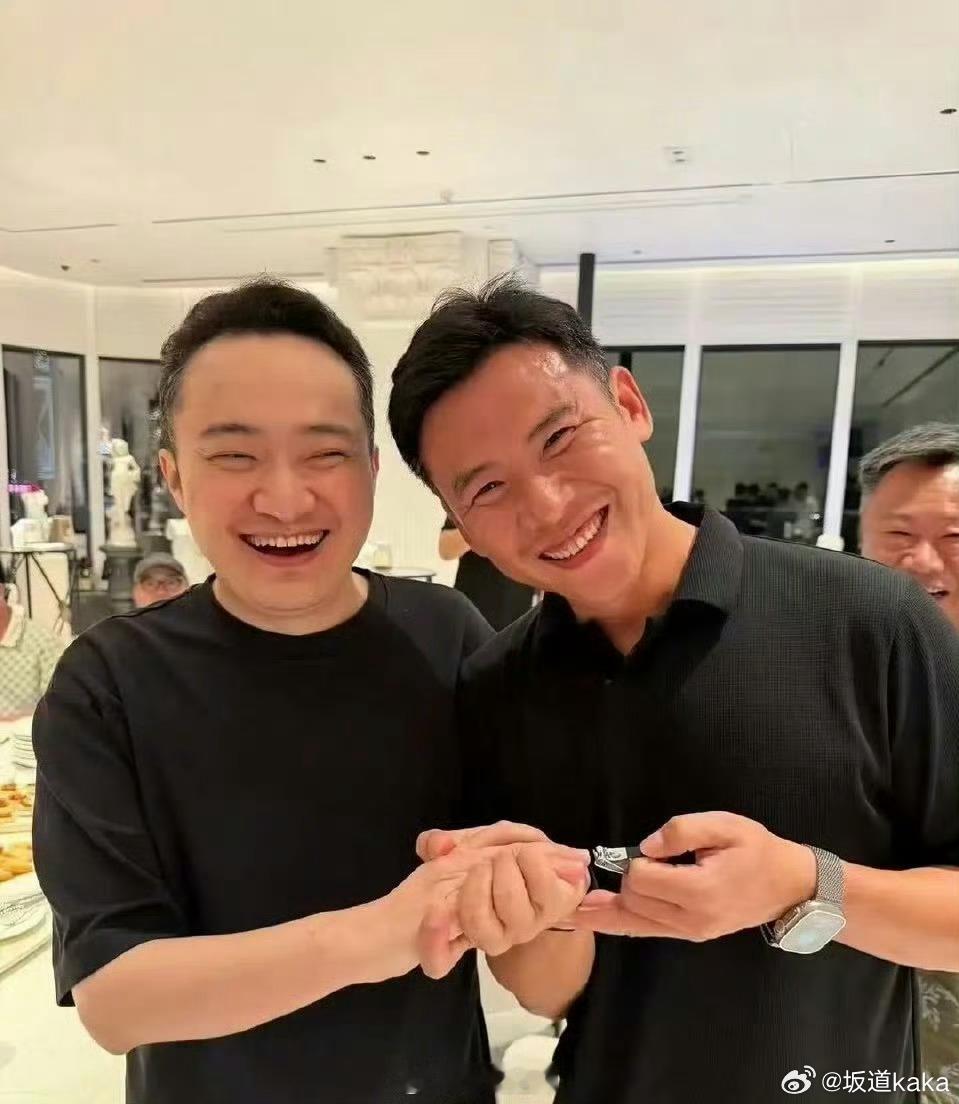 孙和JT的瓜，上面开始有意降温了。前两天有很多大V站在JT这边，批判【将恋爱细节