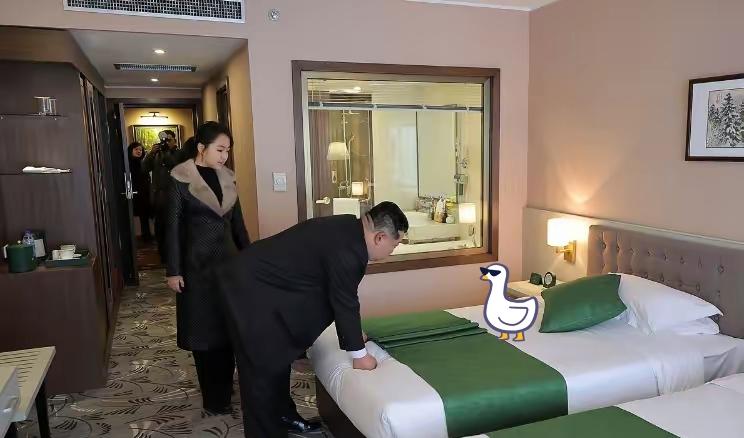 金正恩带女儿视察新酒店，这哪是简单剪彩？分明是朝鲜经济转向的“官宣”信号！