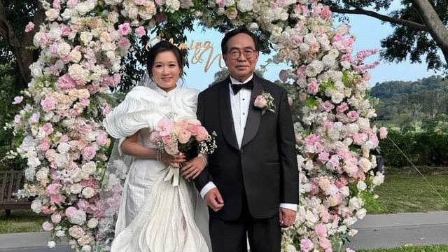 恭喜! 香港知名演员和大40岁政界名人结婚, 确定恋爱关系仅五个月