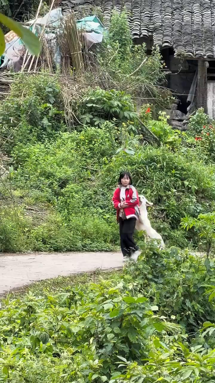 有人。