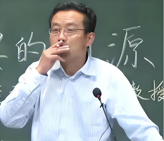 复旦大学教授王德峰，撕开了中国社会当下最大的遮羞布，振聋发聩！他说：“今日之中国