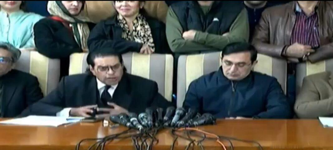 12月7日，巴基斯坦正义运动党（PTI）针对三军公共关系处（ISPR）指控前总理