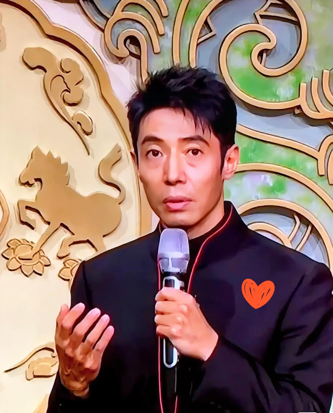 大家有没有发现，撒贝宁有点不大对劲，看春晚的时候，我爸突然指着屏幕问：“撒贝