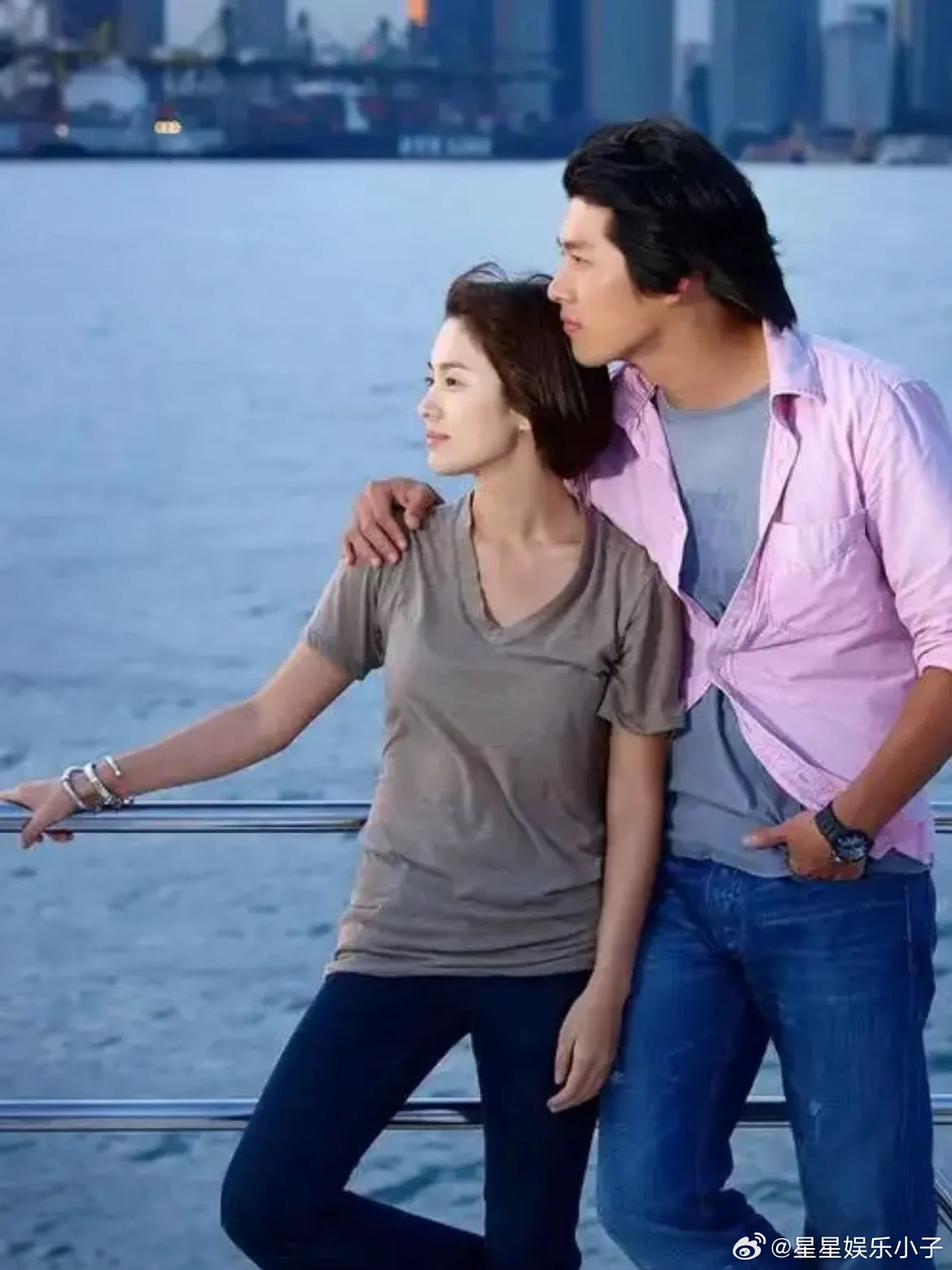 孙艺珍拿影后，台下的宋慧乔，连表情都懒得管理了！今年的青龙奖简直是大型修罗场。入