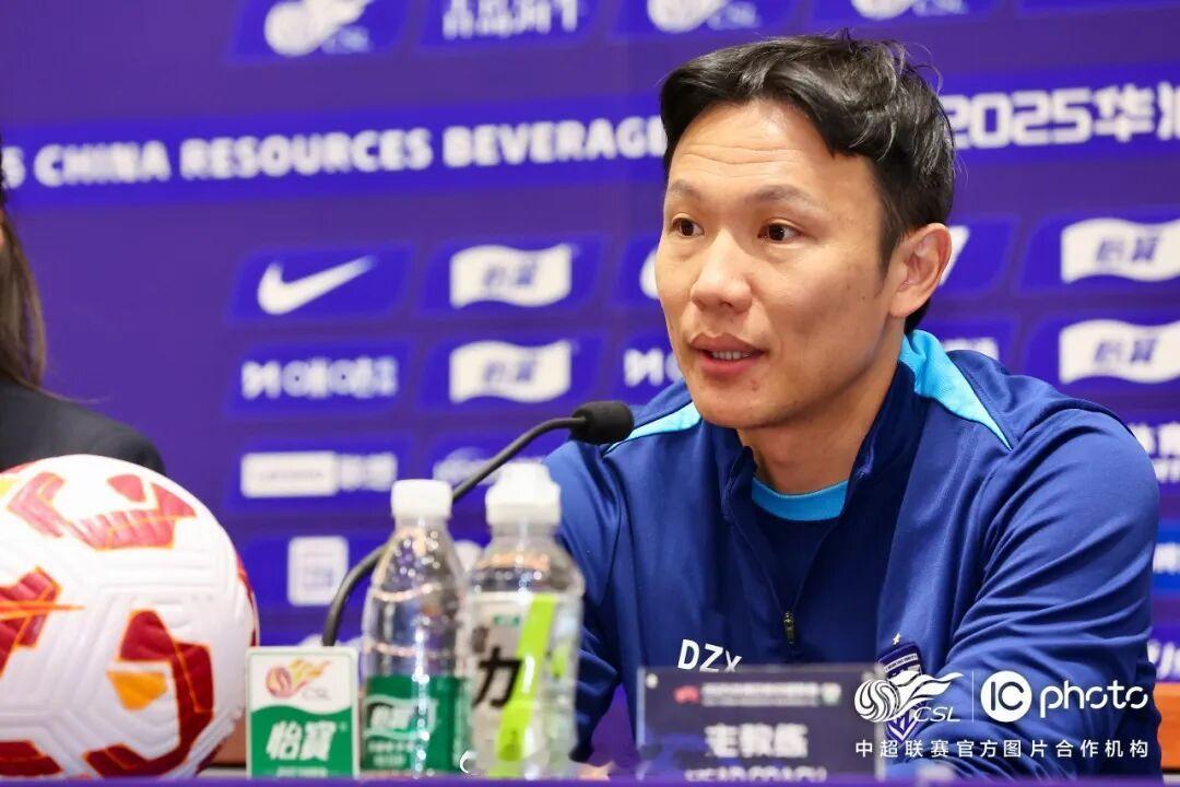 青岛海牛1比0武汉三镇武汉三镇代理主教练邓卓翔：“对本场比赛，无论是结果还是过