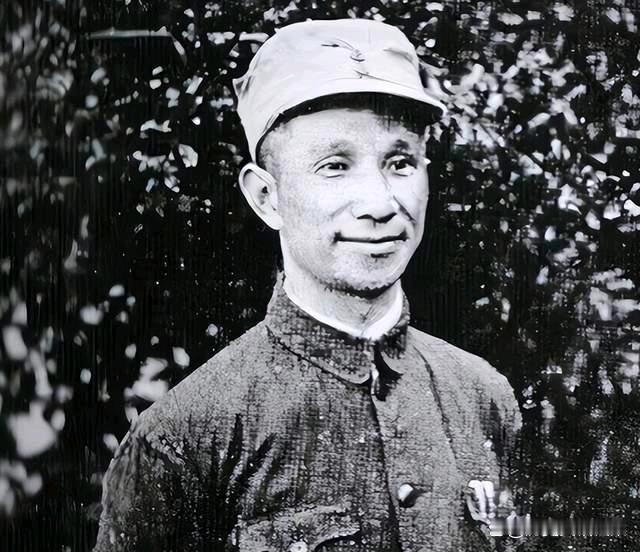 粟裕等新四军高级将领在南坎召开秘密会议，岂料报务员叛变，众将领返程路线被南通日军