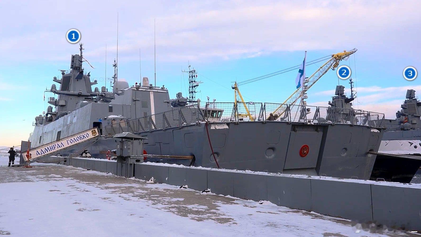 22350型护卫舰现役3艘全数同框，北莫尔斯克：俄罗斯海军