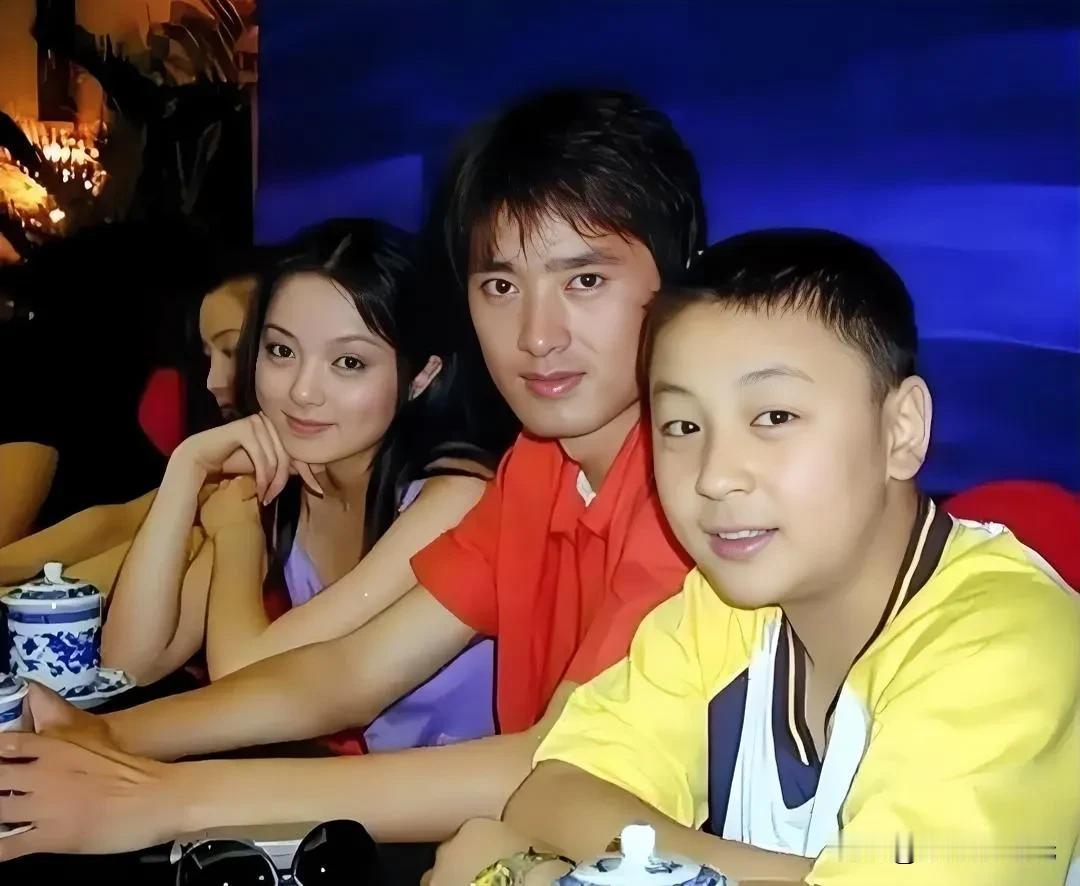 拍《少年包青天》时，有传闻周杰欺负李冰冰，周杰反手甩出一段自证清明的话，听过的人