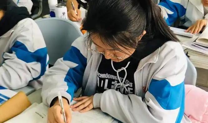 高中三年，你可能不知道的几个真相！1、刚上高一，能听得懂课，就已经超过70%的