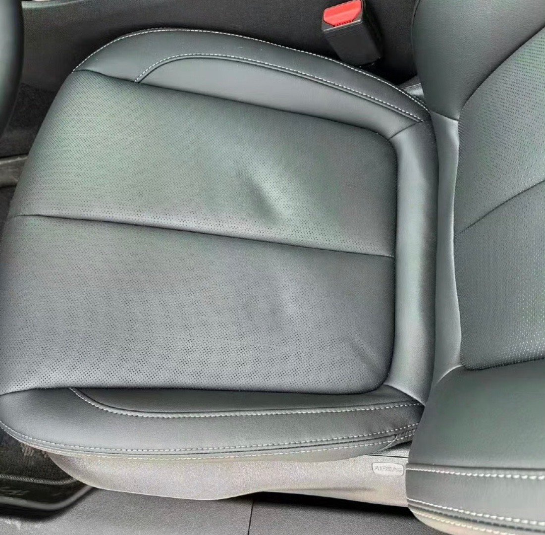 【别克君越主驾座椅塌陷门店拒赔要求厂家解决】车主师先生于2025年12月31日购