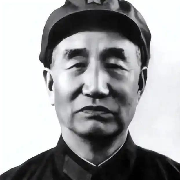 徐向前晚年吐露终极秘史：若无西安事变，红军早已开启第二次长征。徐向前在晚年接受采